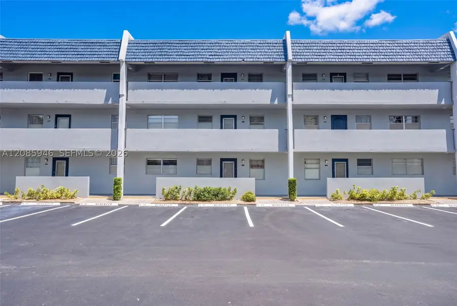 7807 Golf Cir Dr #104, Margate, FL 33063 - #2