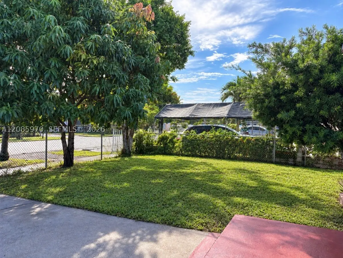 1010 E 8th Ct, Hialeah, FL 33010 - #1