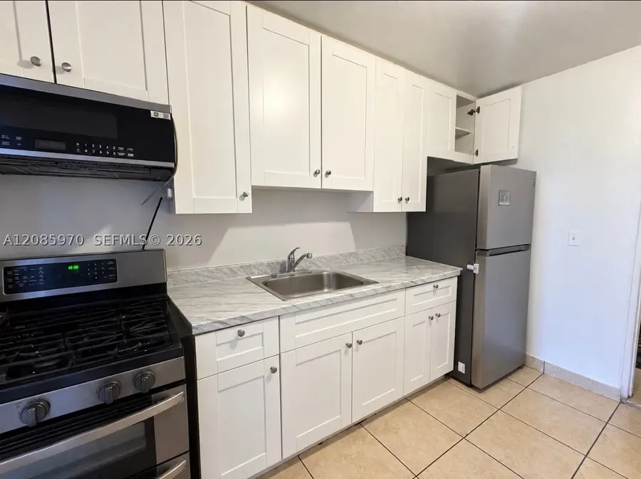 1010 E 8th Ct, Hialeah, FL 33010 - #2