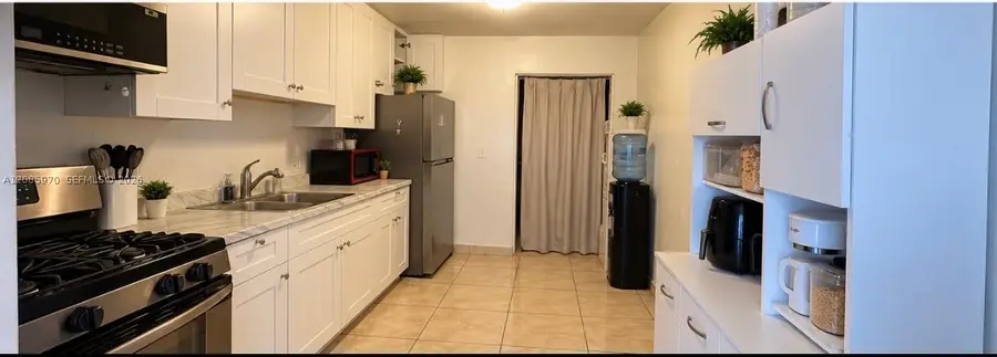 1010 E 8th Ct, Hialeah, FL 33010 - #3