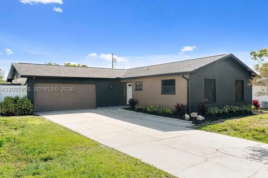 1981 Briarwood St, Dunedin, FL 34698 - #1