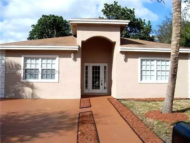 6601 Perry St, Hollywood, FL 33024 - #3