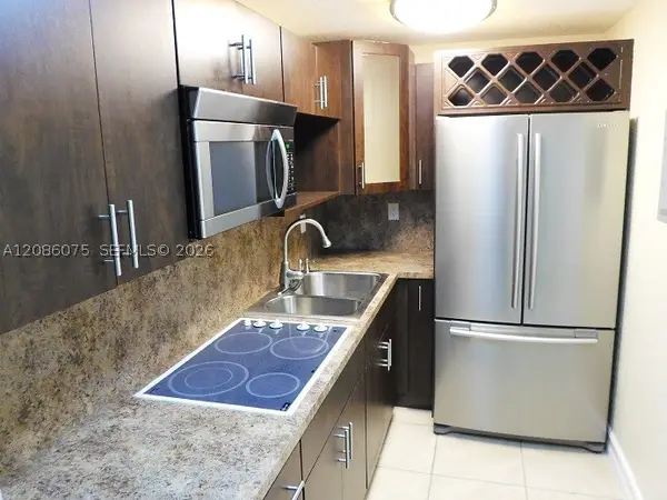 6960 Miami Gardens Dr #2-530A, Hialeah, FL 33015