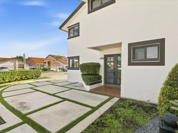 9152 SW 6th St, Miami, FL 33174