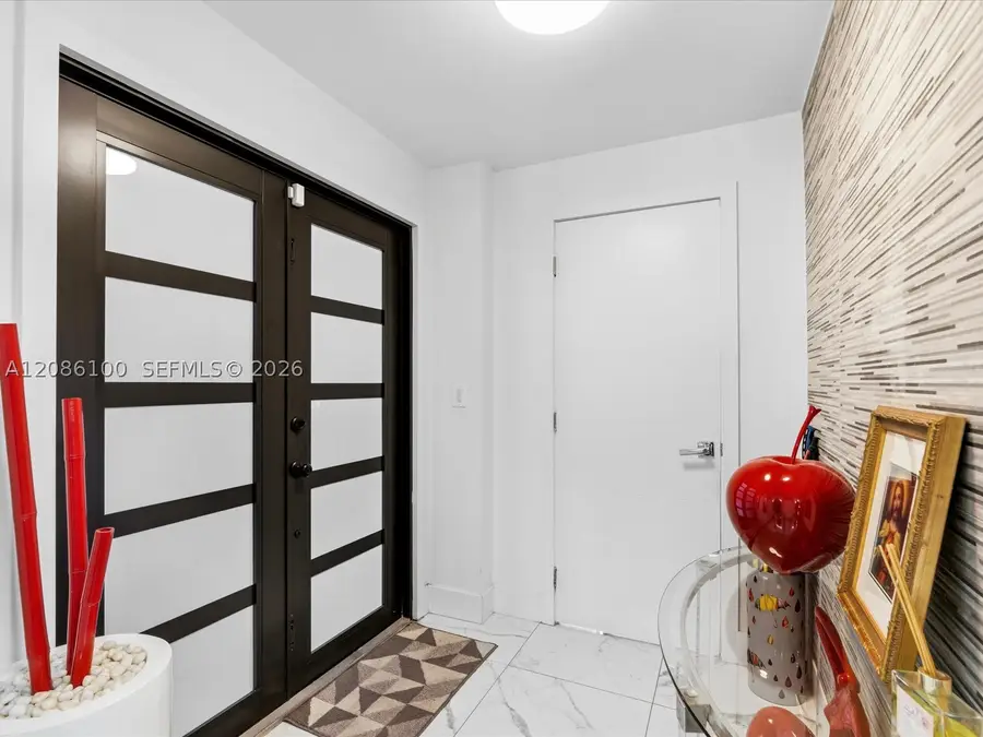 9152 SW 6th St, Miami, FL 33174 - #3