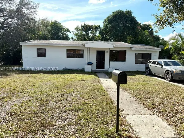 3350 NW 171 Ter, Miami Gardens, FL 33056