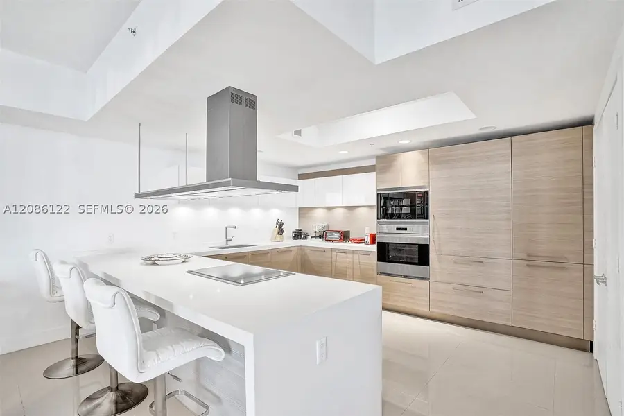 17301 Biscayne Blvd #1207, North Miami Beach, FL 33160 - #3