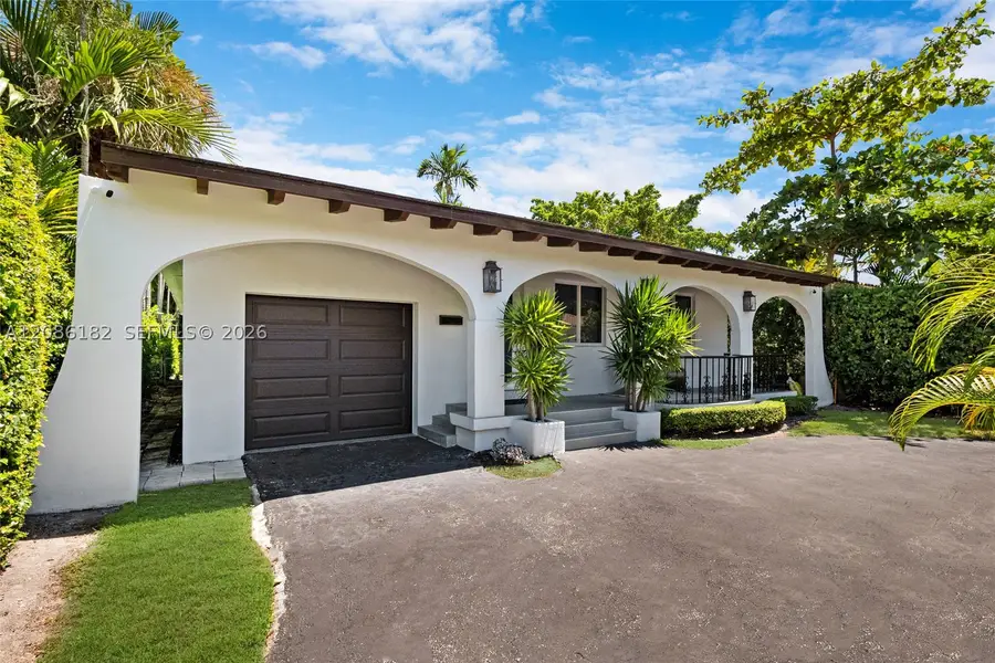 817 Tangier St, Coral Gables, FL 33134 - #2