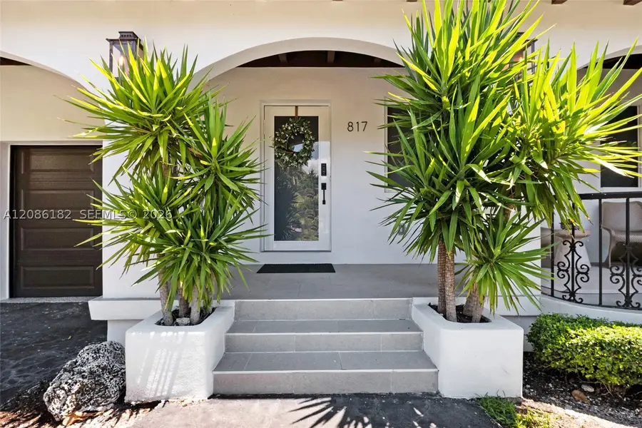 817 Tangier St, Coral Gables, FL 33134 - #3