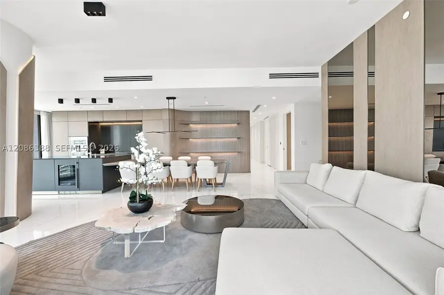 300 Biscayne Blvd Way #3807, Miami, FL 33131 - #2