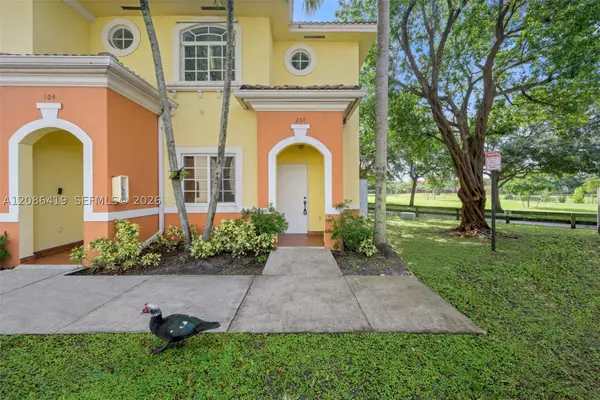 7230 NW 174th Ter #204, Hialeah, FL 33015