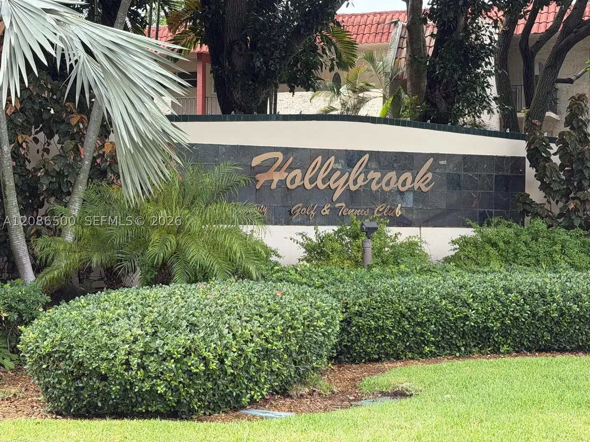 400 S Hollybrook Dr #306, Pembroke Pines, FL 33025 - #1