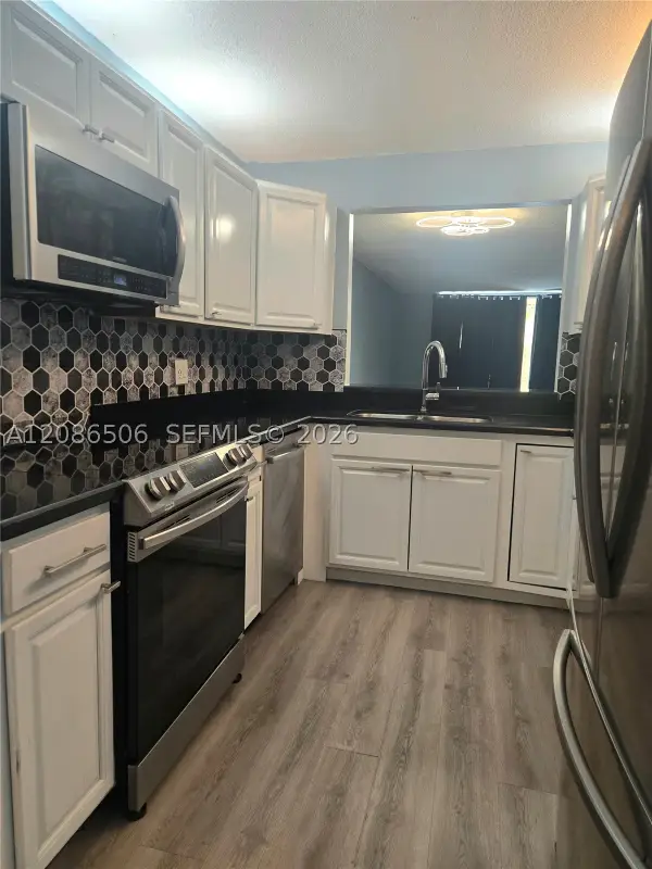 600 NW NW 214th St #104, Miami Gardens, FL 33169