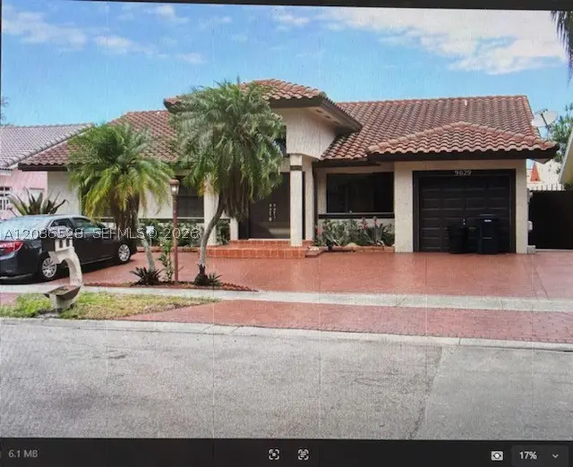 9029 NW 152nd Ln, Miami Lakes, FL 33018 - #2