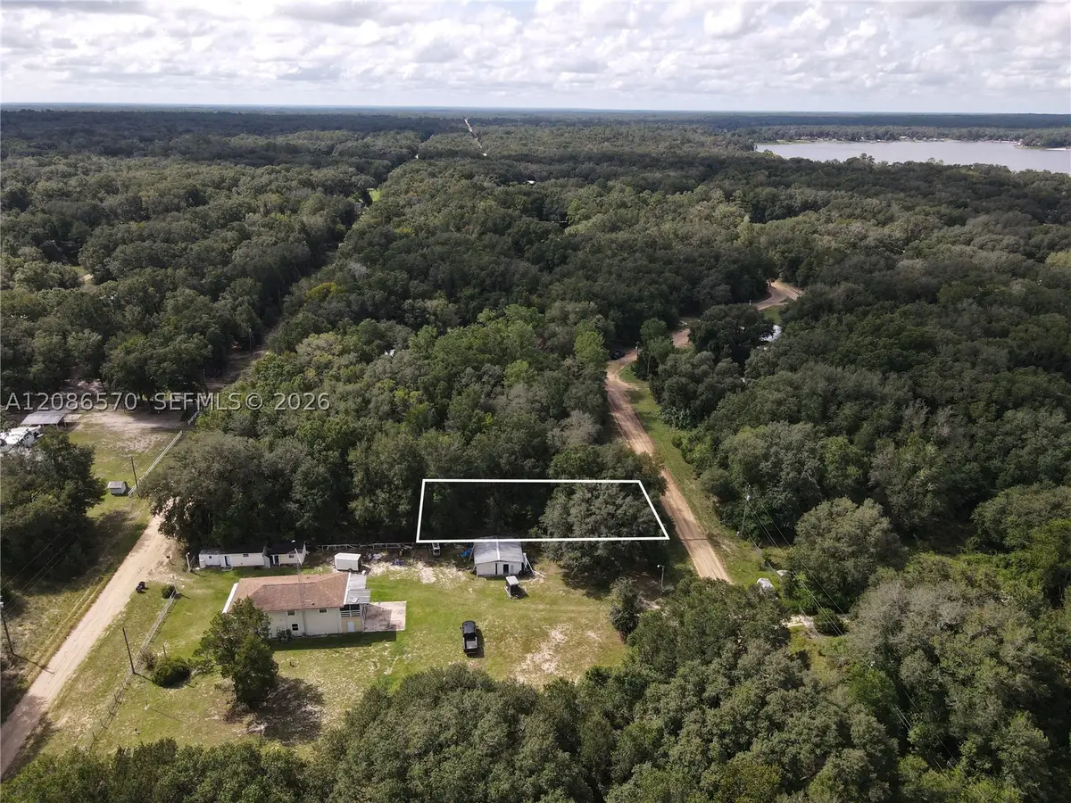 106 Gunner Ave, Interlachen Florahome, FL 32148 - #1