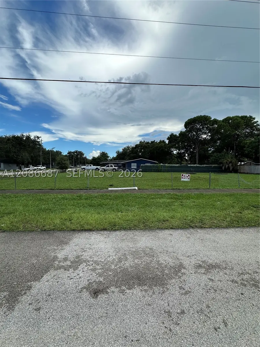 16240 NW 38th Pl, Miami Gardens, FL 33054 - #2