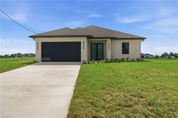9014 Lawn Ct, La Belle, FL 33935