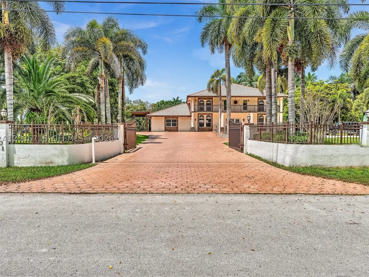 5301 SW 190th Ave, Southwest Ranches, FL 33332 - #1