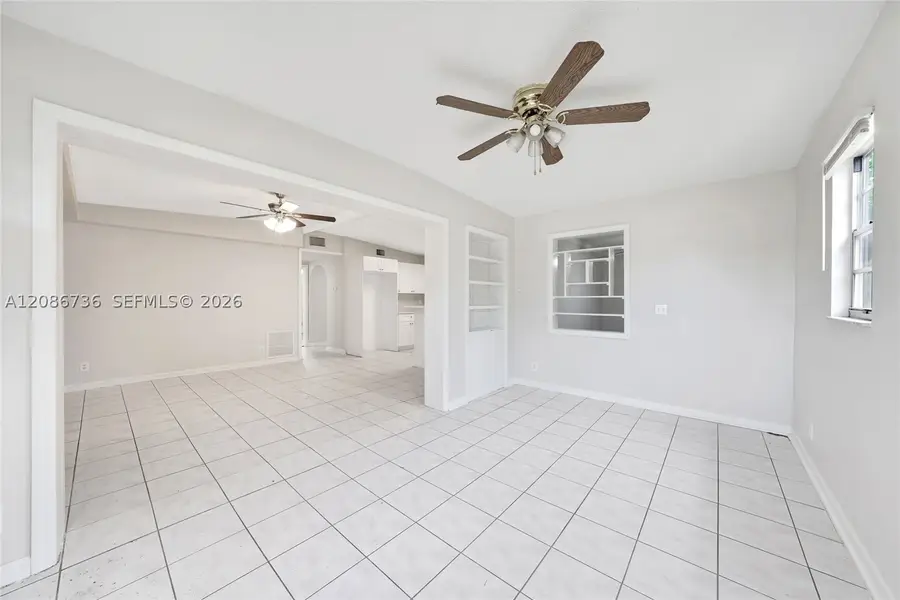 5618 Cinnamon Dr, West Palm Beach, FL 33415 - #3