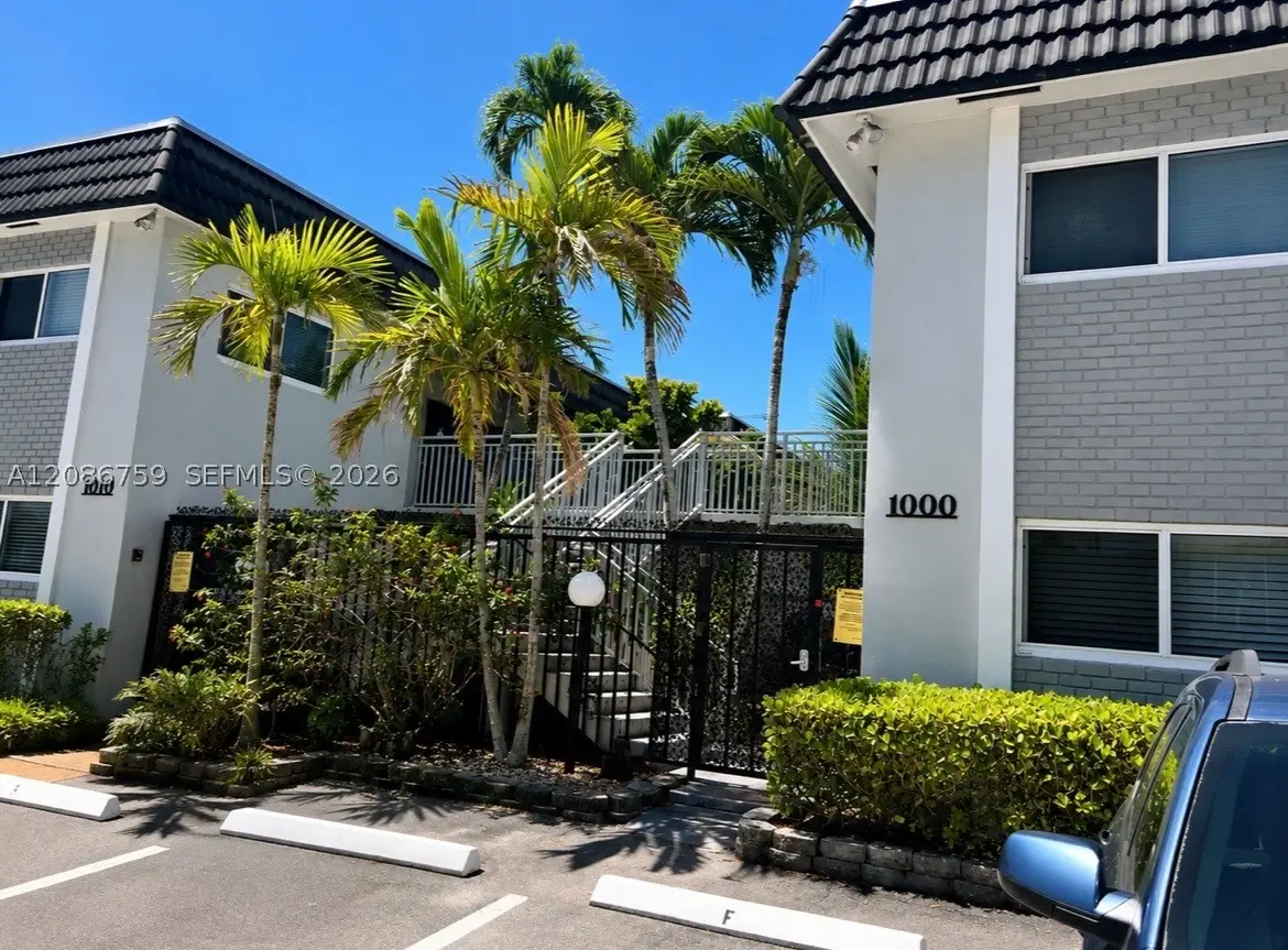 1000 SE 15th St #205, Fort Lauderdale, FL 33316 - #1