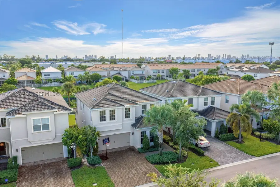1487 Pongam Ter, Hollywood, FL 33021 - #2