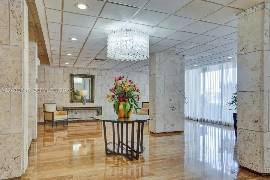 1950 S Ocean Dr #LE, Hallandale Beach, FL 33009 - #2