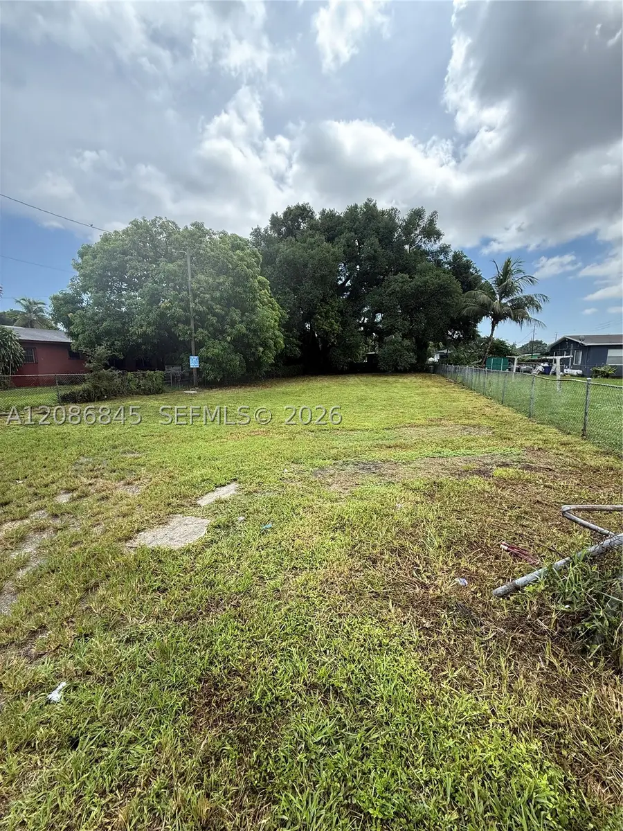 2754 NW 49th St, Miami, FL 33142 - #3