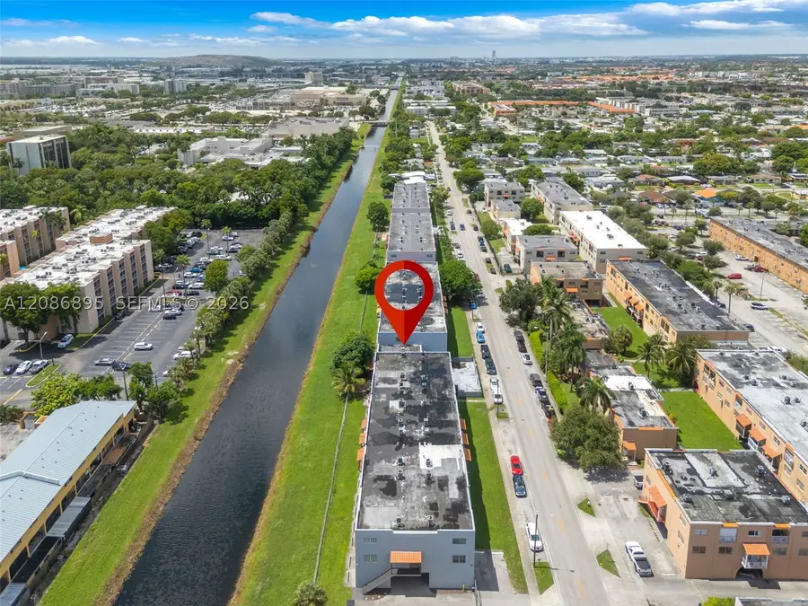 1300 W 53rd St #20, Hialeah, FL 33012 - #2