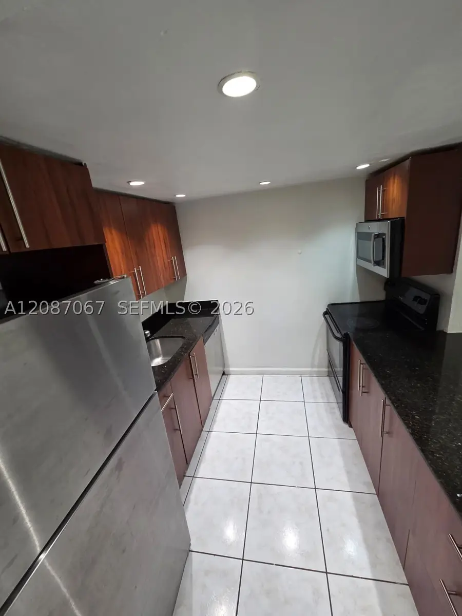 1885 NE 121st St #8, North Miami, FL 33181 - #2
