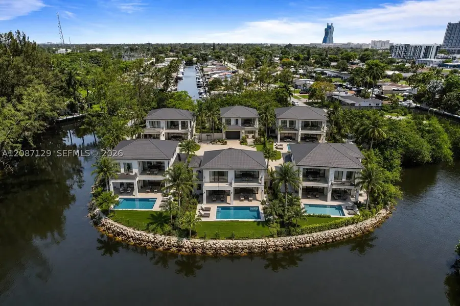 4400 SW 42nd Ter, Dania Beach, FL 33314 - #3