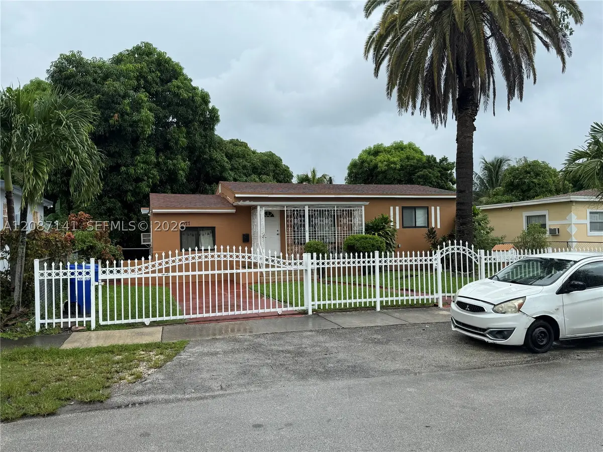 1077 NE 157th Ter, North Miami Beach, FL 33162 - #1