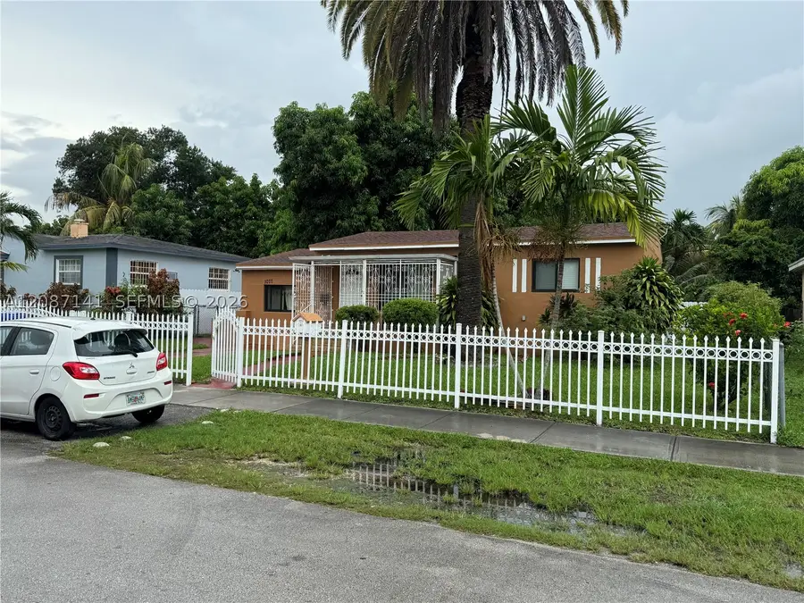1077 NE 157th Ter, North Miami Beach, FL 33162 - #2