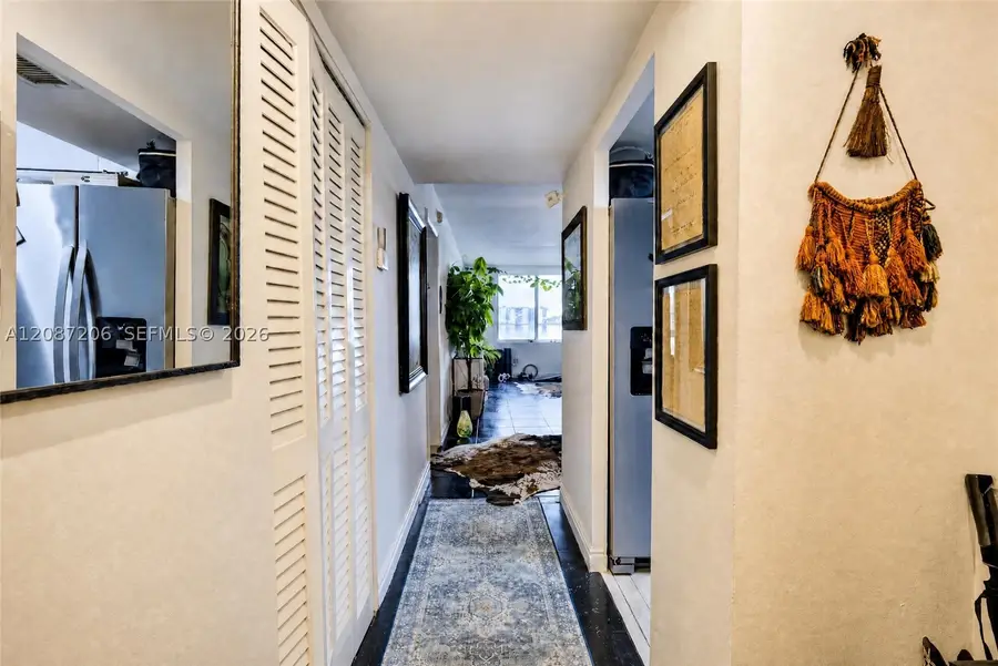 1000 NE 191st St #14, Miami, FL 33179 - #2