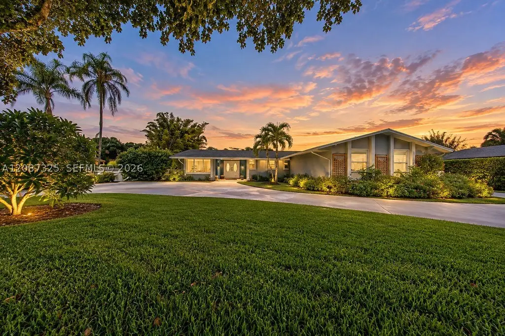 4391 SW 77th Ave, Davie, FL 33328 - #1