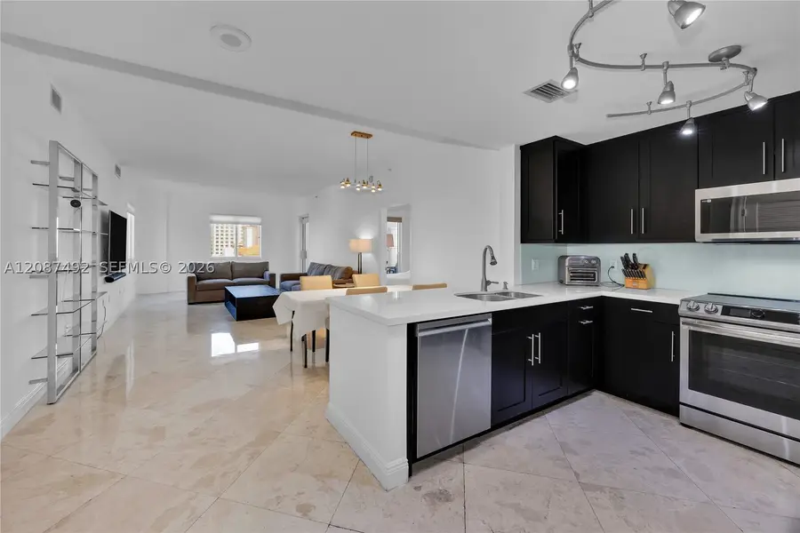 10 Aragon Ave #810, Coral Gables, FL 33134 - #2