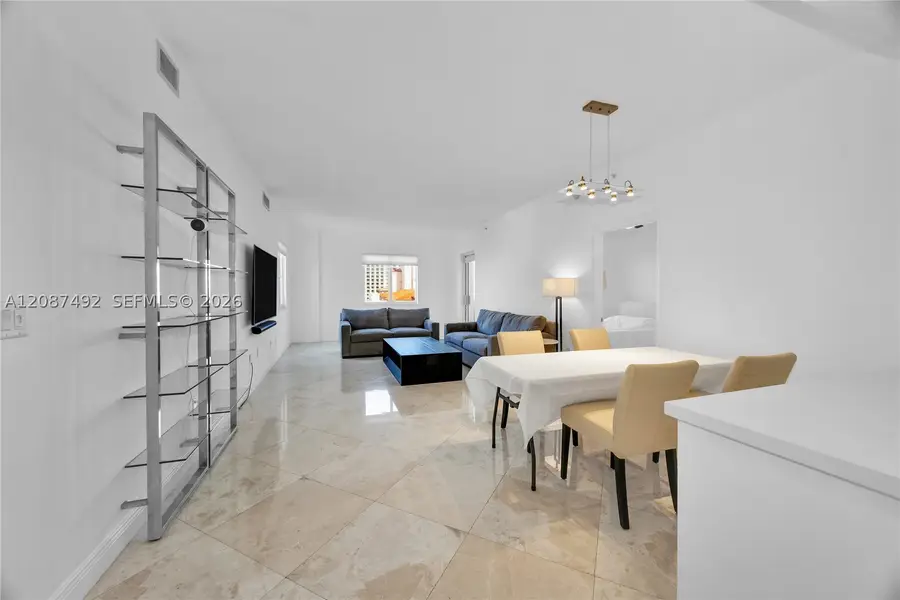 10 Aragon Ave #810, Coral Gables, FL 33134 - #3
