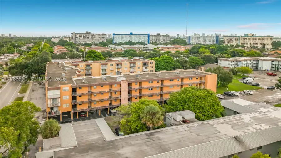 1600 Tallwood Ave #204, Hollywood, FL 33021 - #2