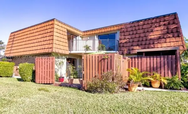 11882 SW 12th Pl, Davie, FL 33325