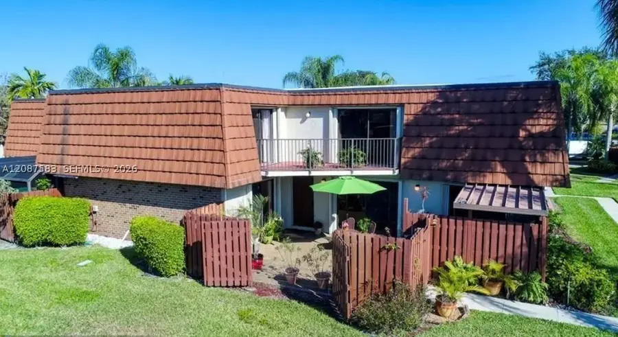 11882 SW 12th Pl, Davie, FL 33325 - #2
