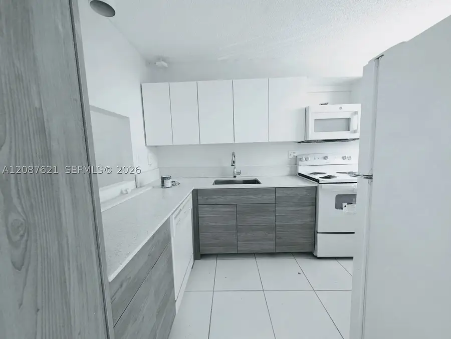 8429 Forest Hills Dr #305, Coral Springs, FL 33065 - #2