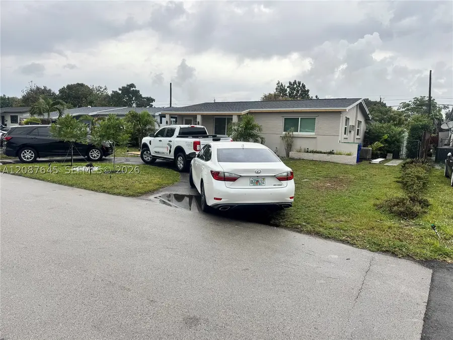 7767 Meridian St, Miramar, FL 33023 - #2