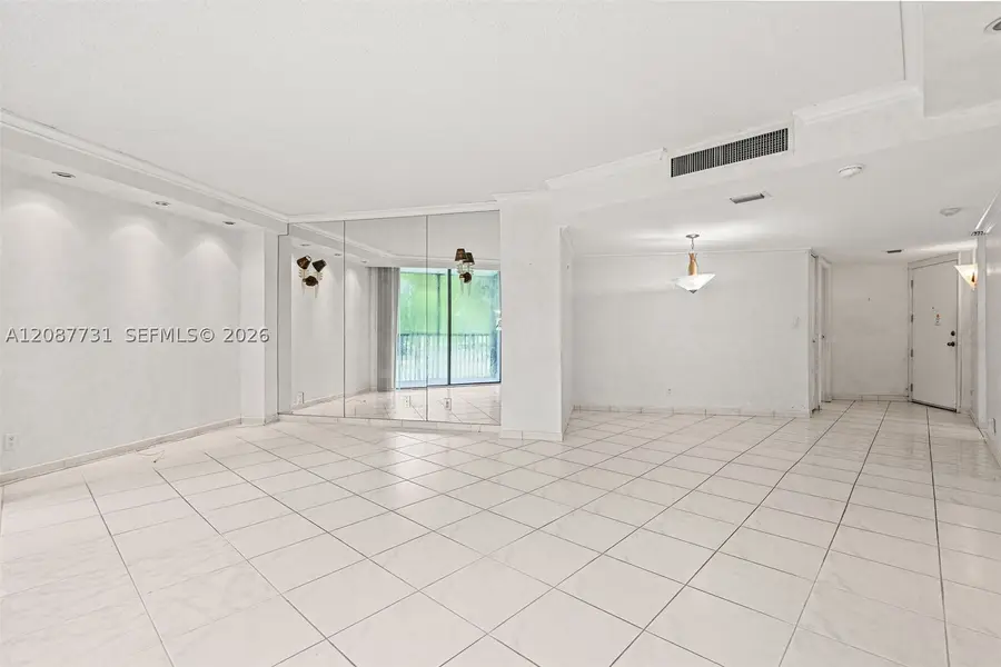 3301 N Country Club Dr #208, Aventura, FL 33180 - #2