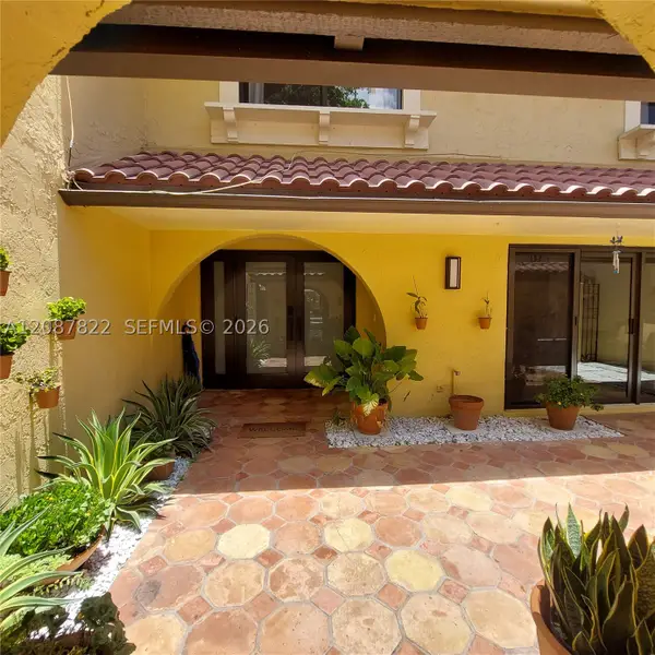 3871 Alcantara Ave #74D, Doral, FL 33178