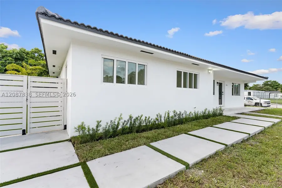 3900 SW 67th Ave, Miami, FL 33155 - #2