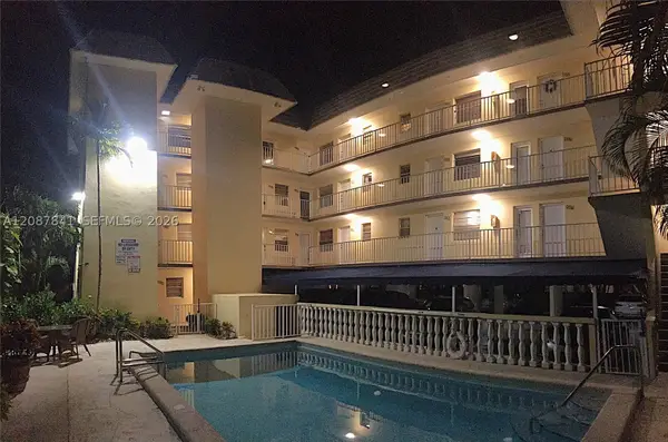427 Santander Ave #202, Coral Gables, FL 33134