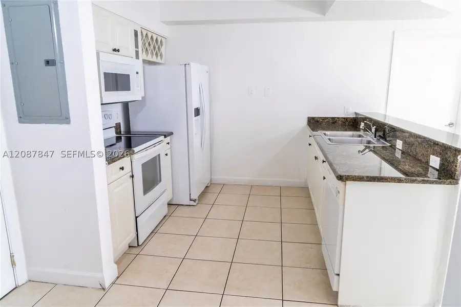 1 Glen Royal Pkwy #809, Miami, FL 33125 - #2
