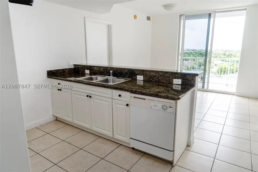 1 Glen Royal Pkwy #809, Miami, FL 33125 - #3