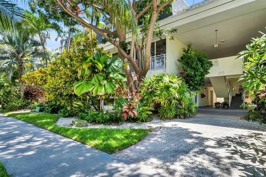 260 Sunrise Dr #D, Key Biscayne, FL 33149 - #2
