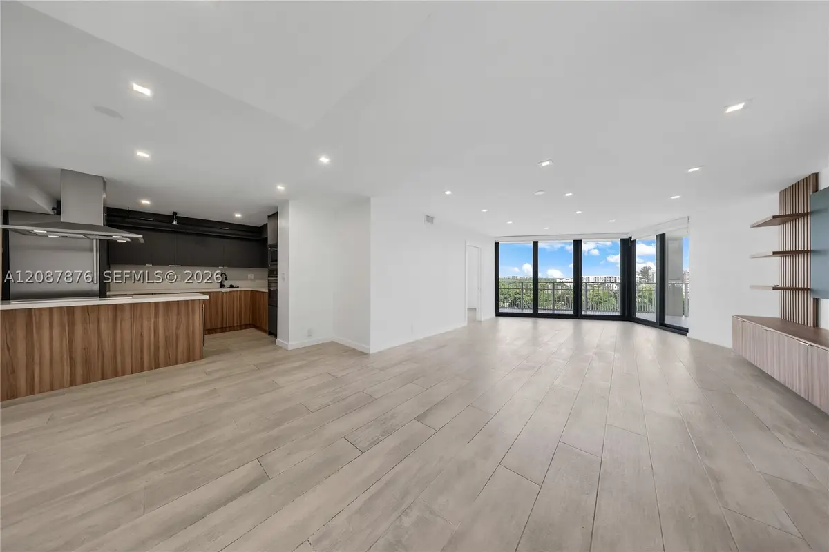1000 Quayside Ter #903, Miami, FL 33138 - #1
