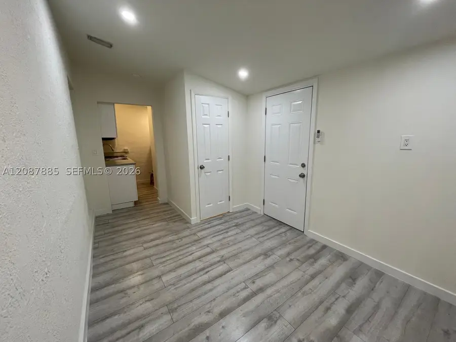 2484 SW 10th St, Miami, FL 33135 - #3
